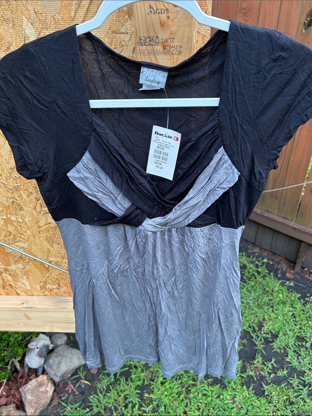 Daytrip Black Short Sleeve V-Neck Top